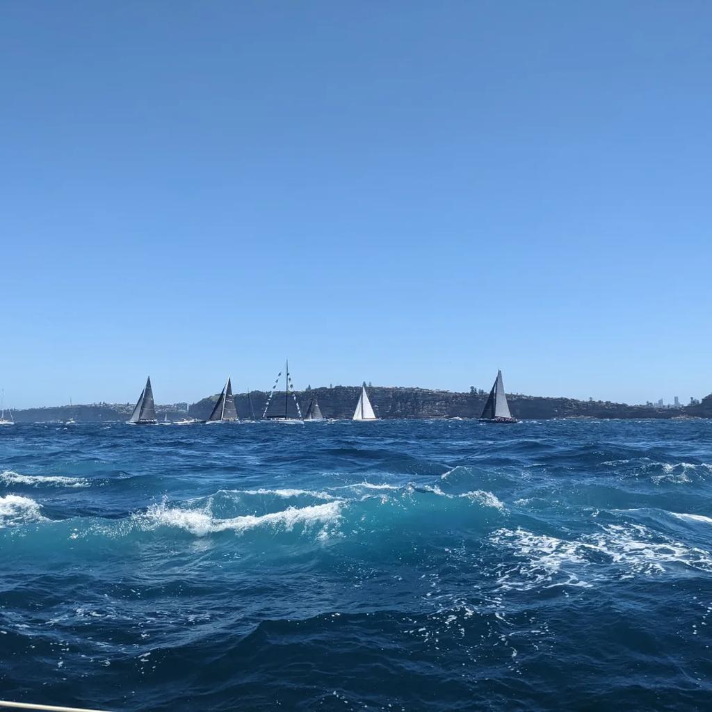 Z klidné hladiny na rozbouřené moře